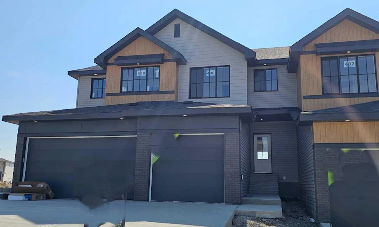 406 Heritage Boulevard