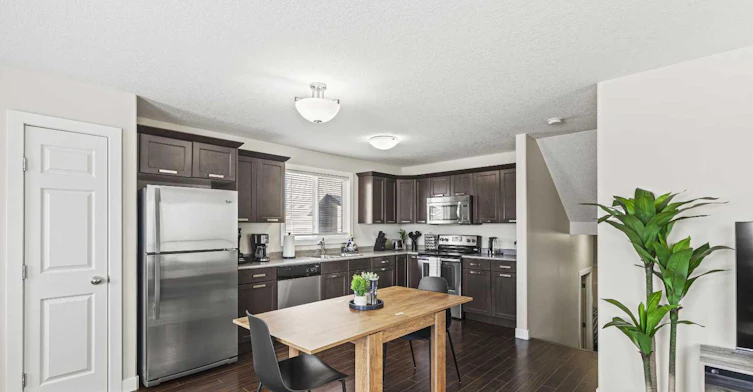 A-11508 75 Avenue, Grande Prairie, AB, T8W 0J4 - 2