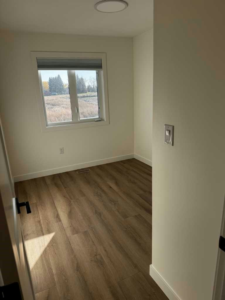 2823 16 Avenue, Lethbridge, AB, T1M 1N1 - 10