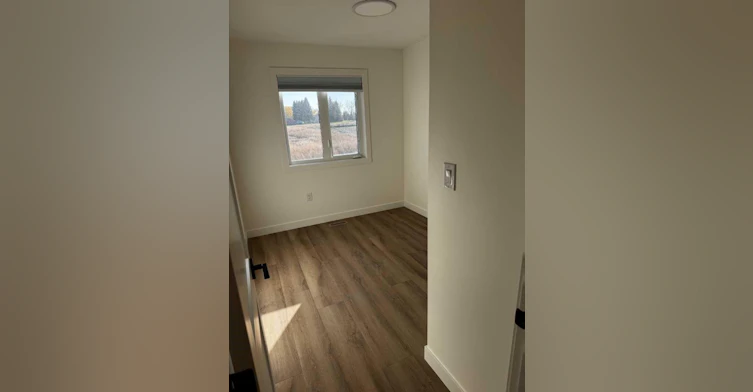 2823 16 Avenue, Lethbridge, AB, T1M 1N1 - 10