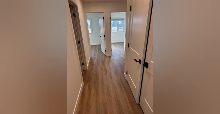 2823 16 Avenue, Lethbridge, AB, T1M 1N1 - 8