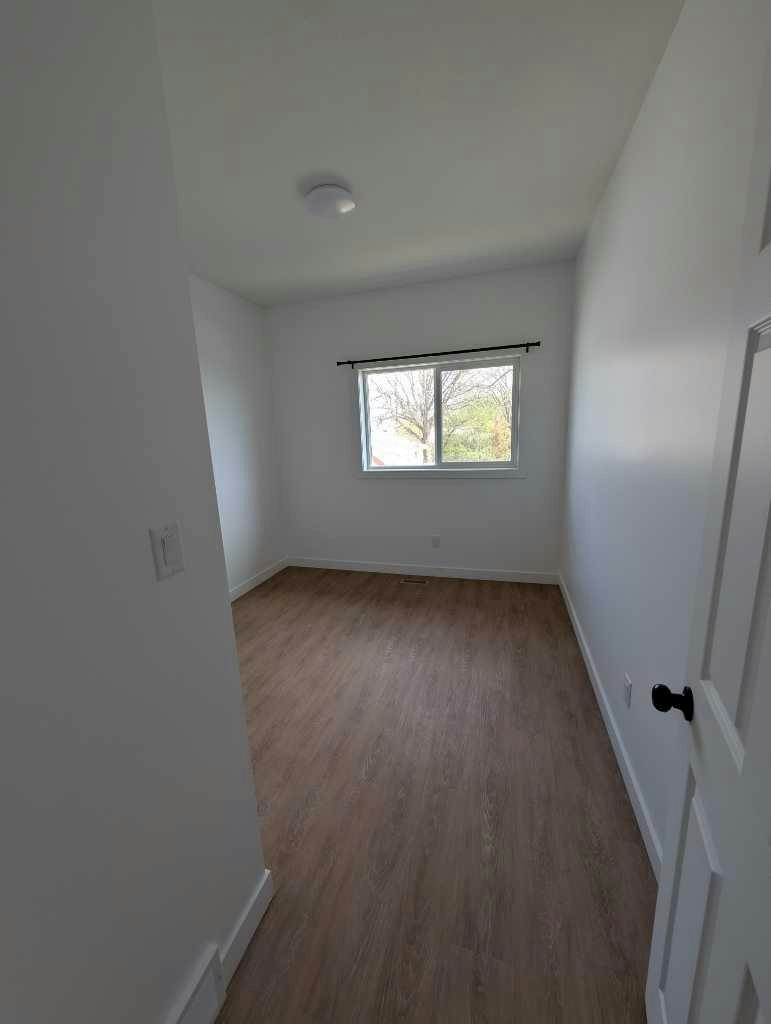 2-212 1 Avenue E, Brooks, AB, T1R 0G9 - 6