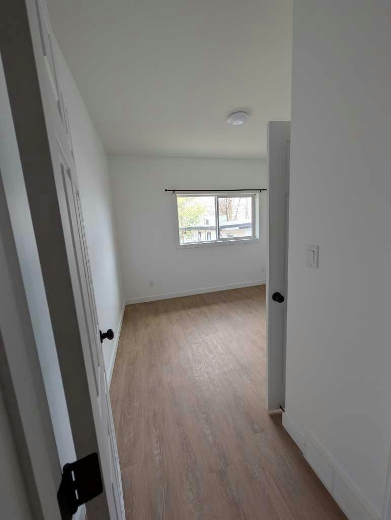 2-212 1 Avenue E, Brooks, AB, T1R 0G9 - 10