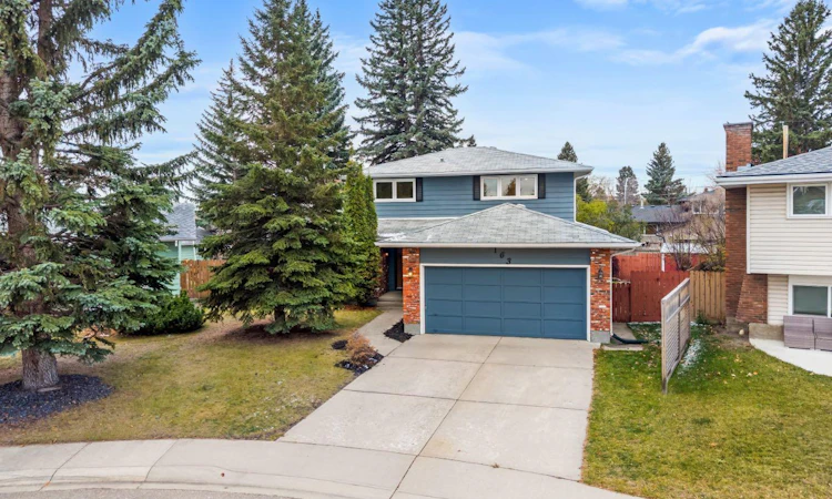 163 Lake Arrow Green SE