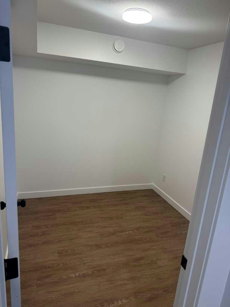 5-212 1 Avenue E, Brooks, AB, T1R 0G9 - 8