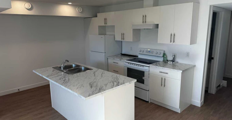 5-212 1 Avenue E, Brooks, AB, T1R 0G9 - 5