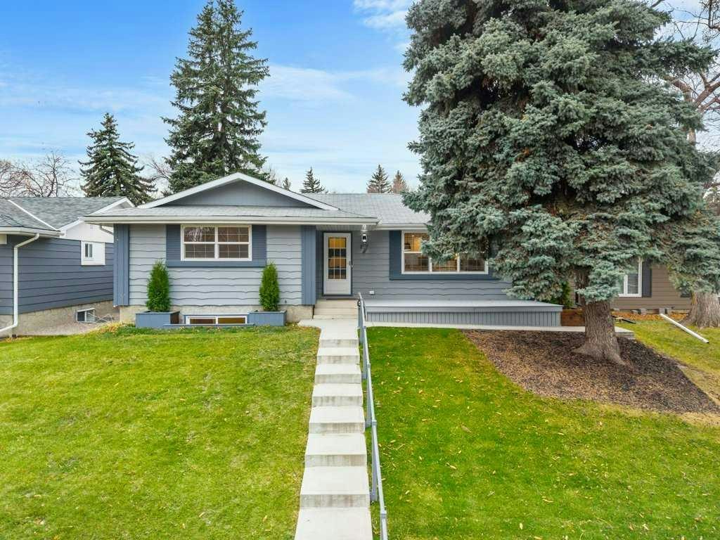 7 Canna Bay SW, Calgary, AB, T2W 1P2