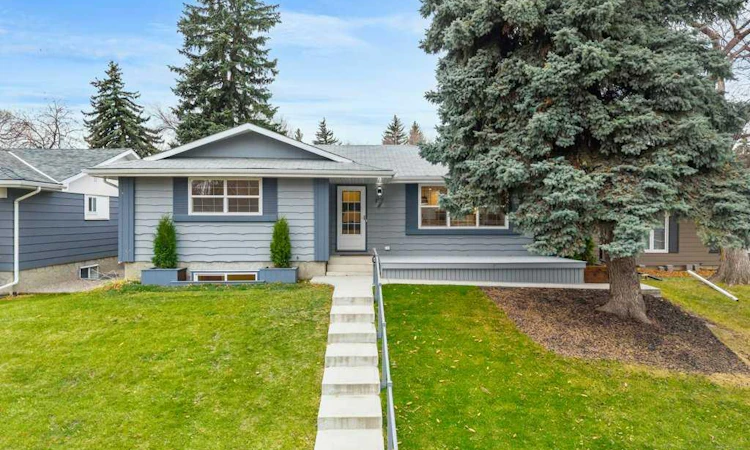 7 Canna Bay SW