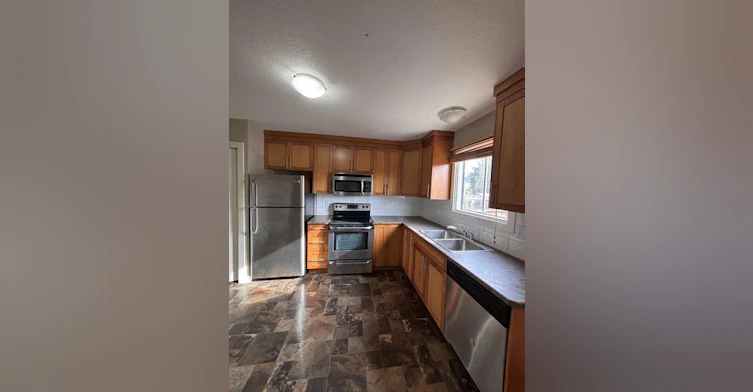 244 Mt Alderson Crescent W, Lethbridge, AB, T1K 6V8 - 4