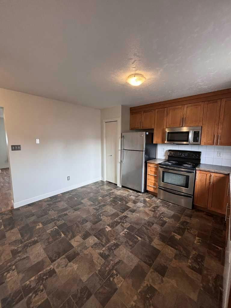 246 Mt Alderson Crescent W, Lethbridge, AB, T1K 6V8 - 4