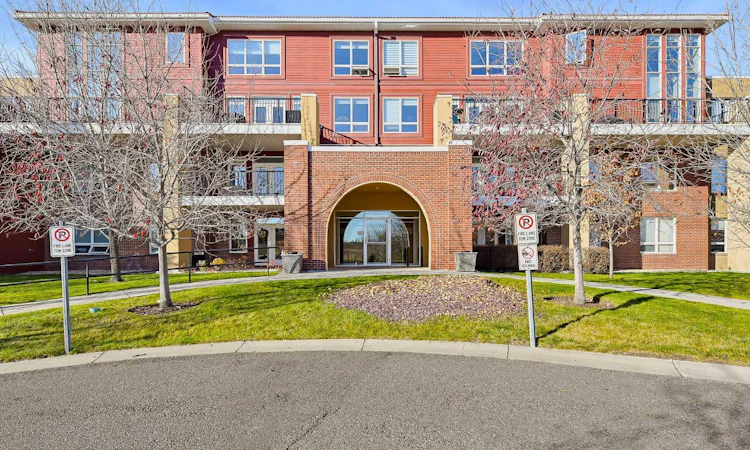 2312-10221 Tuscany Boulevard NW