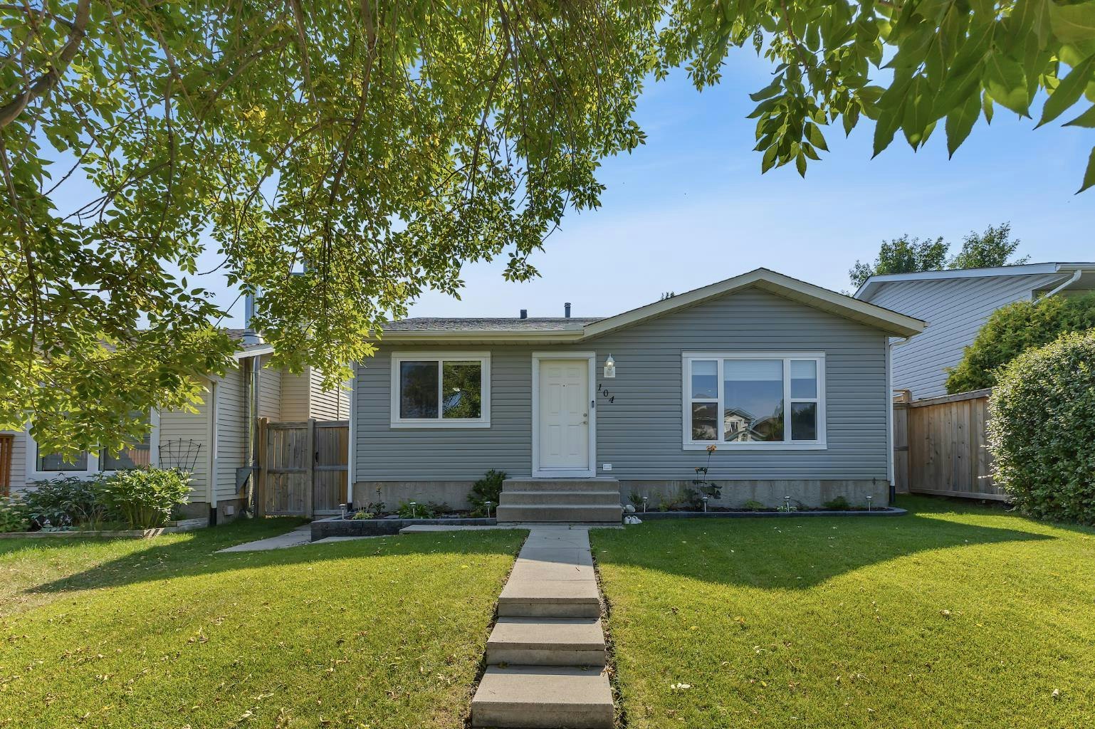 104 Macewan Park Road NW, Calgary, AB, T3K 3G9