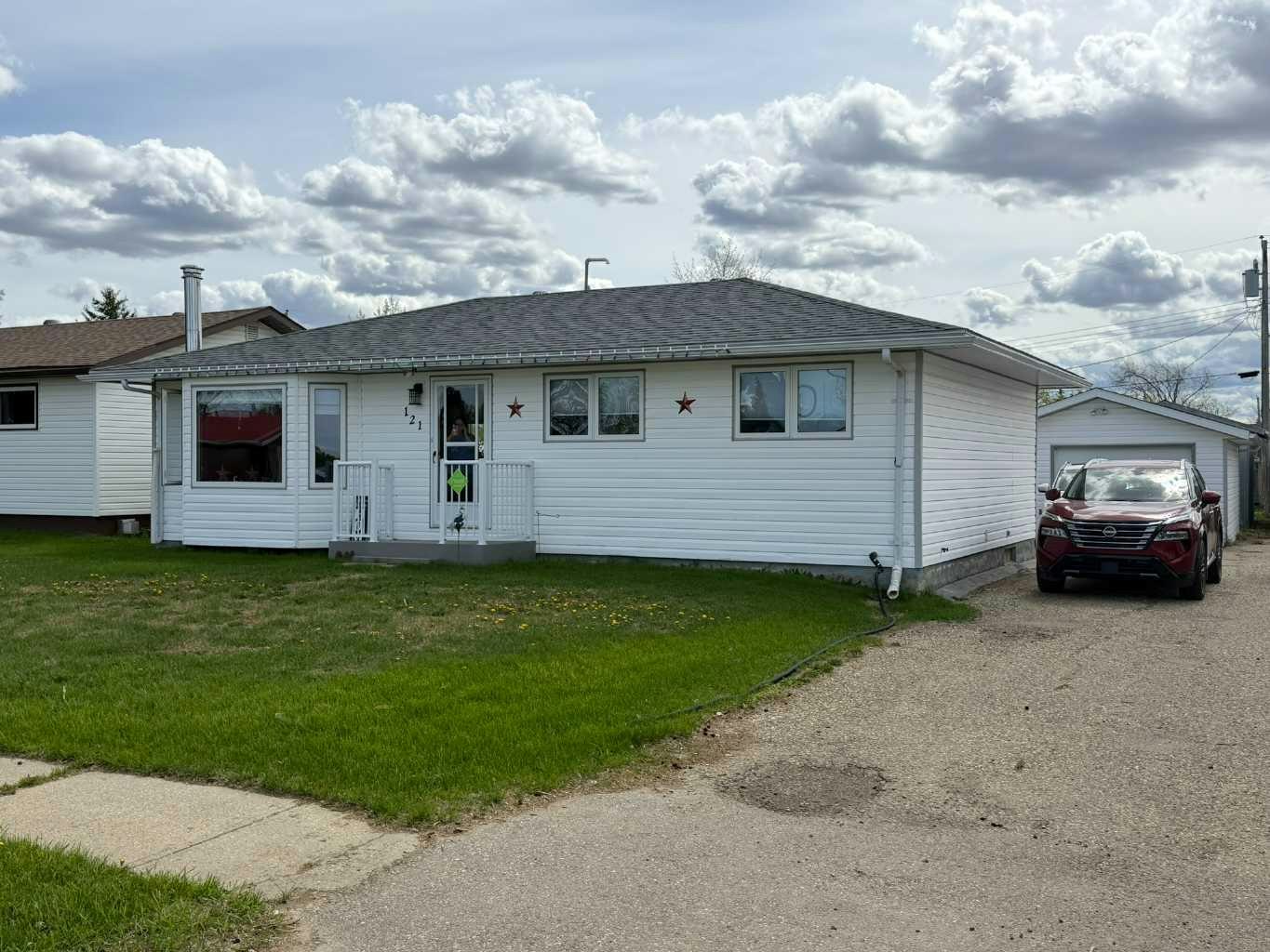 121 2 Avenue, Falher, AB, T0H 1M0