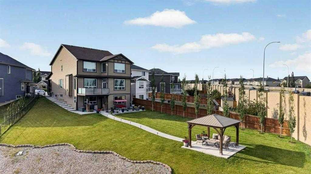40 Sherwood Manor NW, Calgary, AB, T3R 0N6