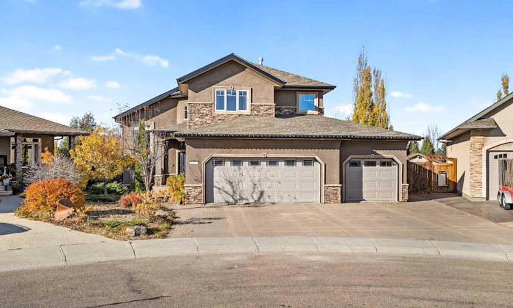 5308 20 Street Close