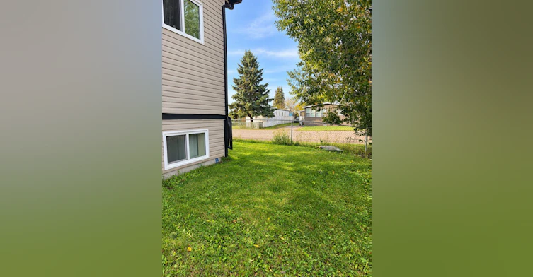 B-5703 Evergreen Drive, High Prairie, AB, T0G 1E0 - 12