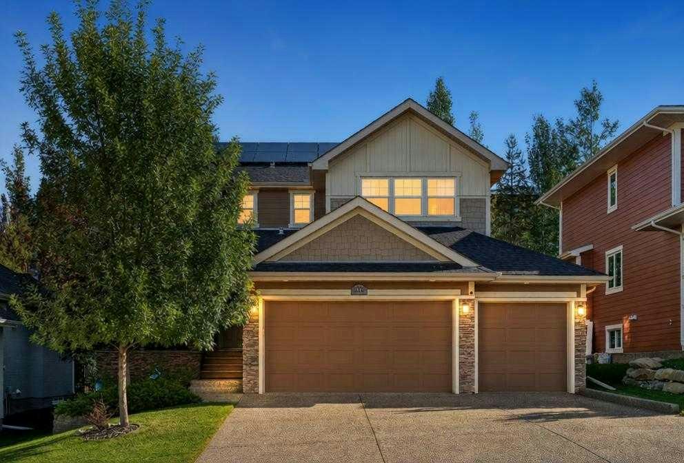 12 Crestridge Rise SW, Calgary, AB, T3B 0M1
