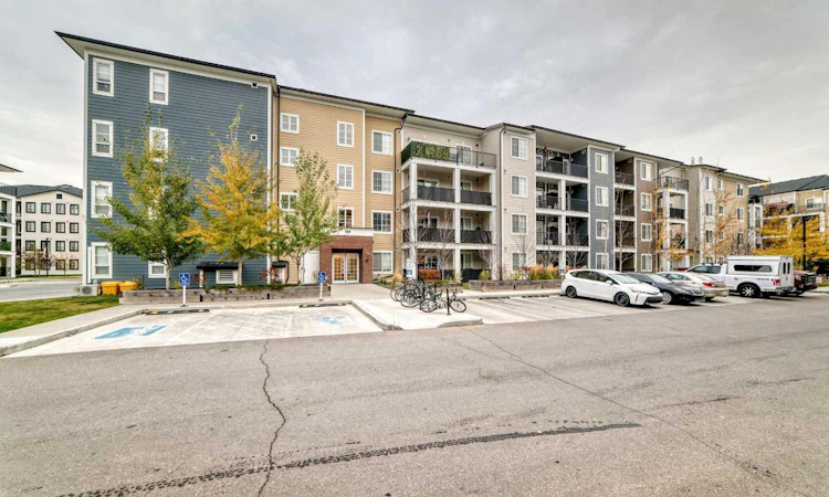 5207-151 Legacy Main Street SE