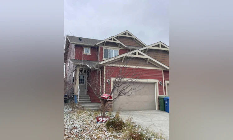 222 Saddlelake Terrace NE