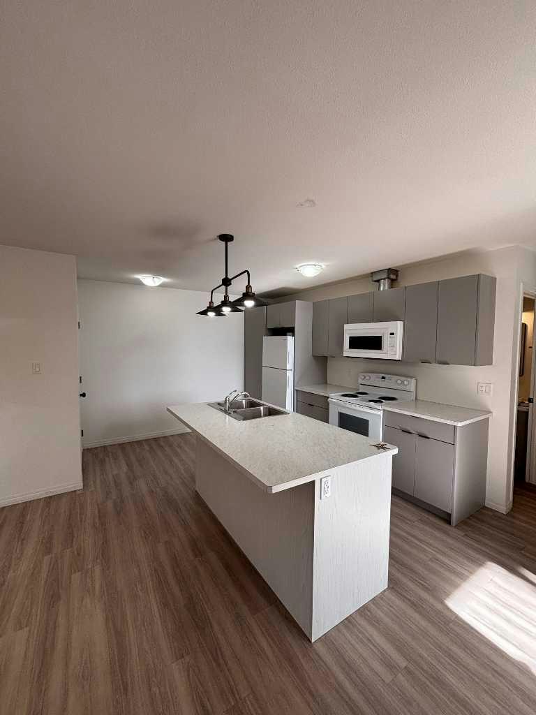 G-5202 55 Street, Taber, AB, T1G 1N1 - 6