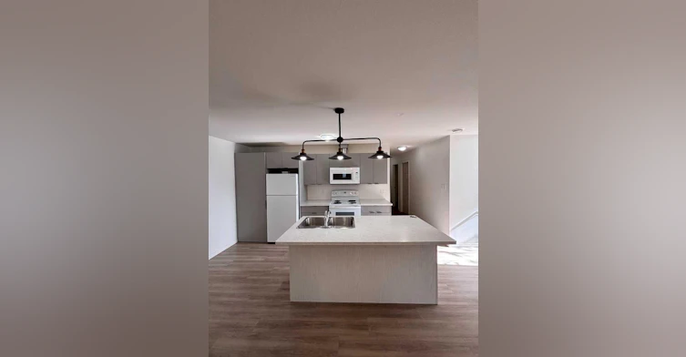 G-5202 55 Street, Taber, AB, T1G 1N1 - 4