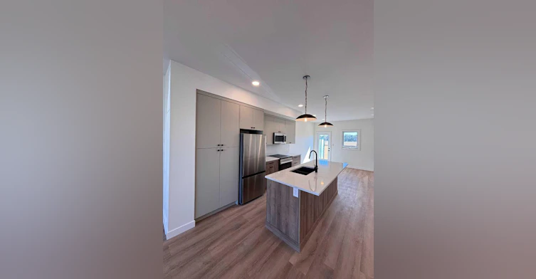 2807 16 Avenue, Lethbridge, AB, T1M 1N1 - 4