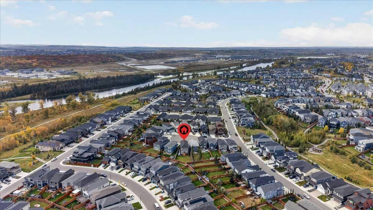 32 Cranbrook Bay SE, Calgary, AB, T3M 3C2