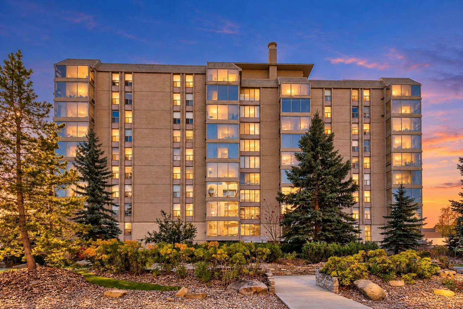 104-4555 Varsity Lane NW, Calgary, AB, T3A 2V6