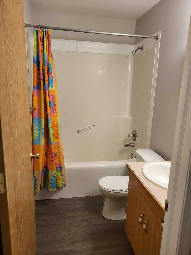 3-236 St. James Boulevard N, Lethbridge, AB, T1H 6R2 - 6