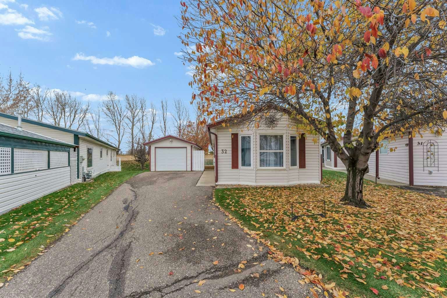 32-1600 Strachan Road SE, Medicine Hat, AB, T1B 4M3