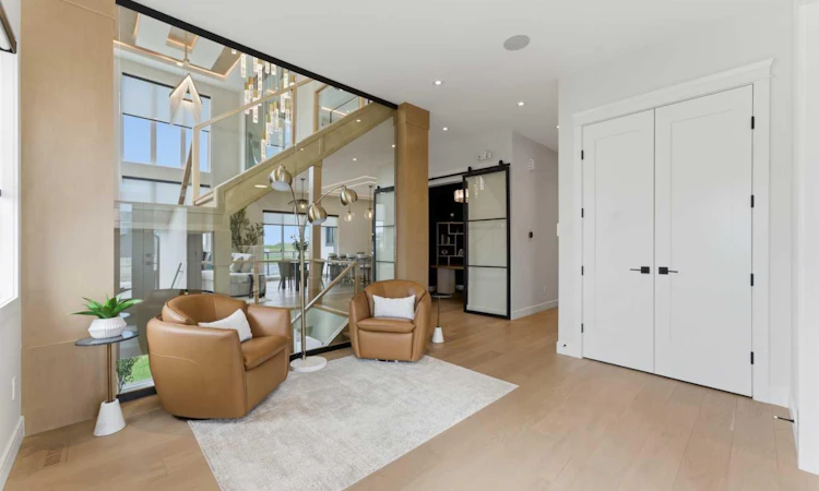 392 Waterford Grove