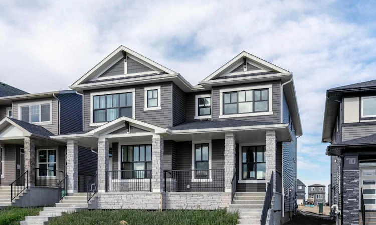 66 Creekview Avenue SW