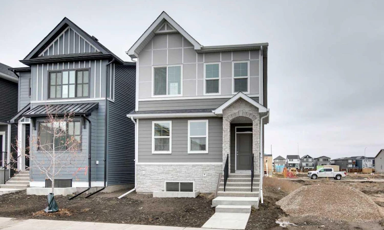 32 Snowberry Common SE