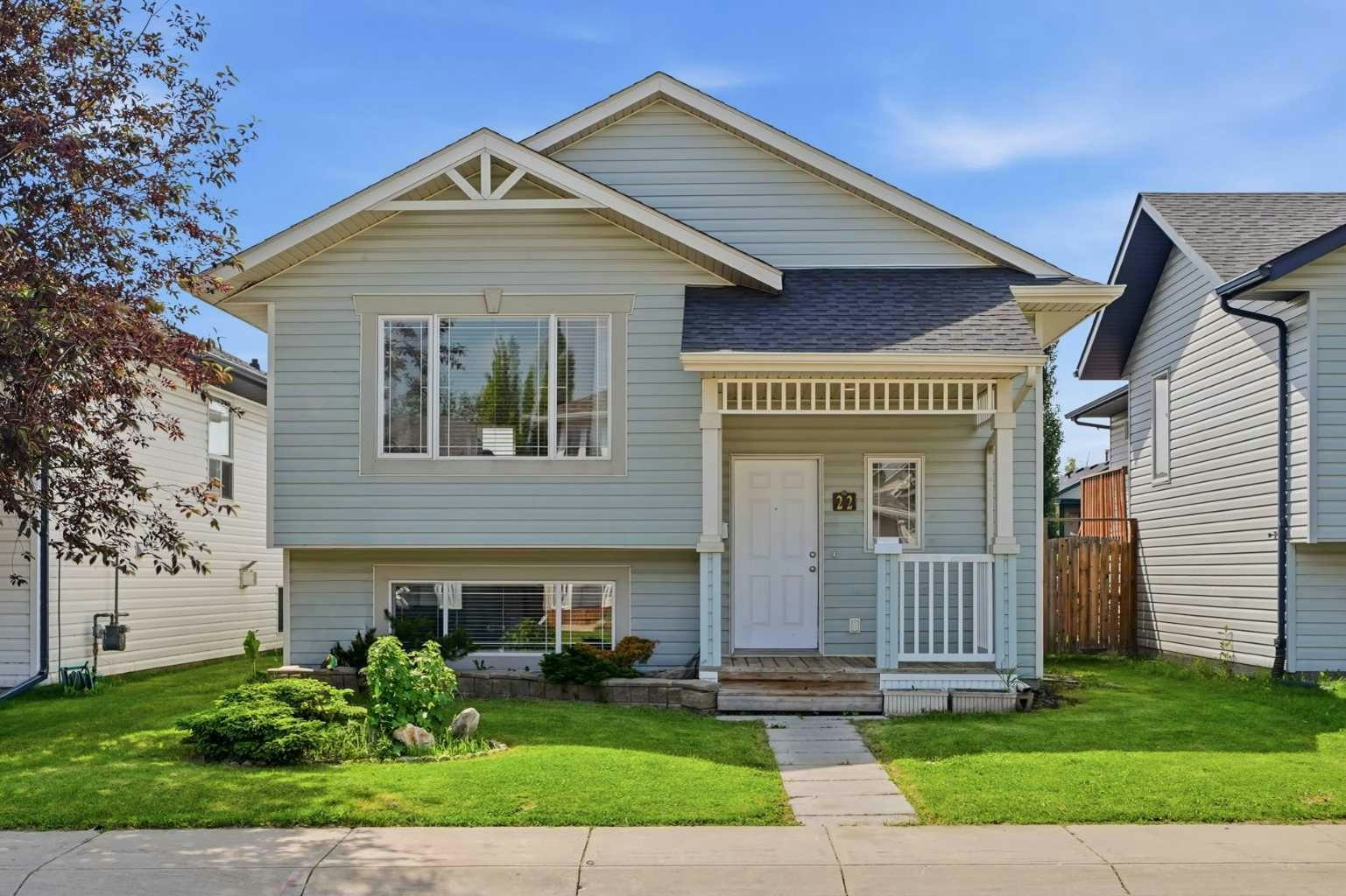 22 Lanterman Close, Red Deer, AB, T4R 3K3