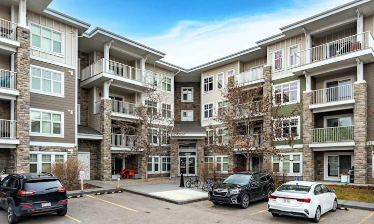 3401-11 Mahogany Row SE