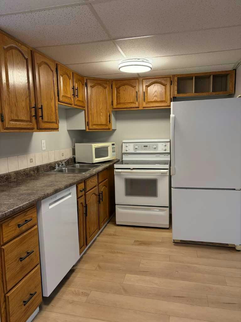 2-1301 17 Street S, Lethbridge, AB, T1K 1A3 - 3