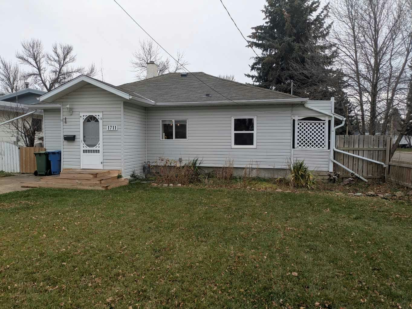 1711 22 Avenue, Coaldale, AB, T1M 1G2