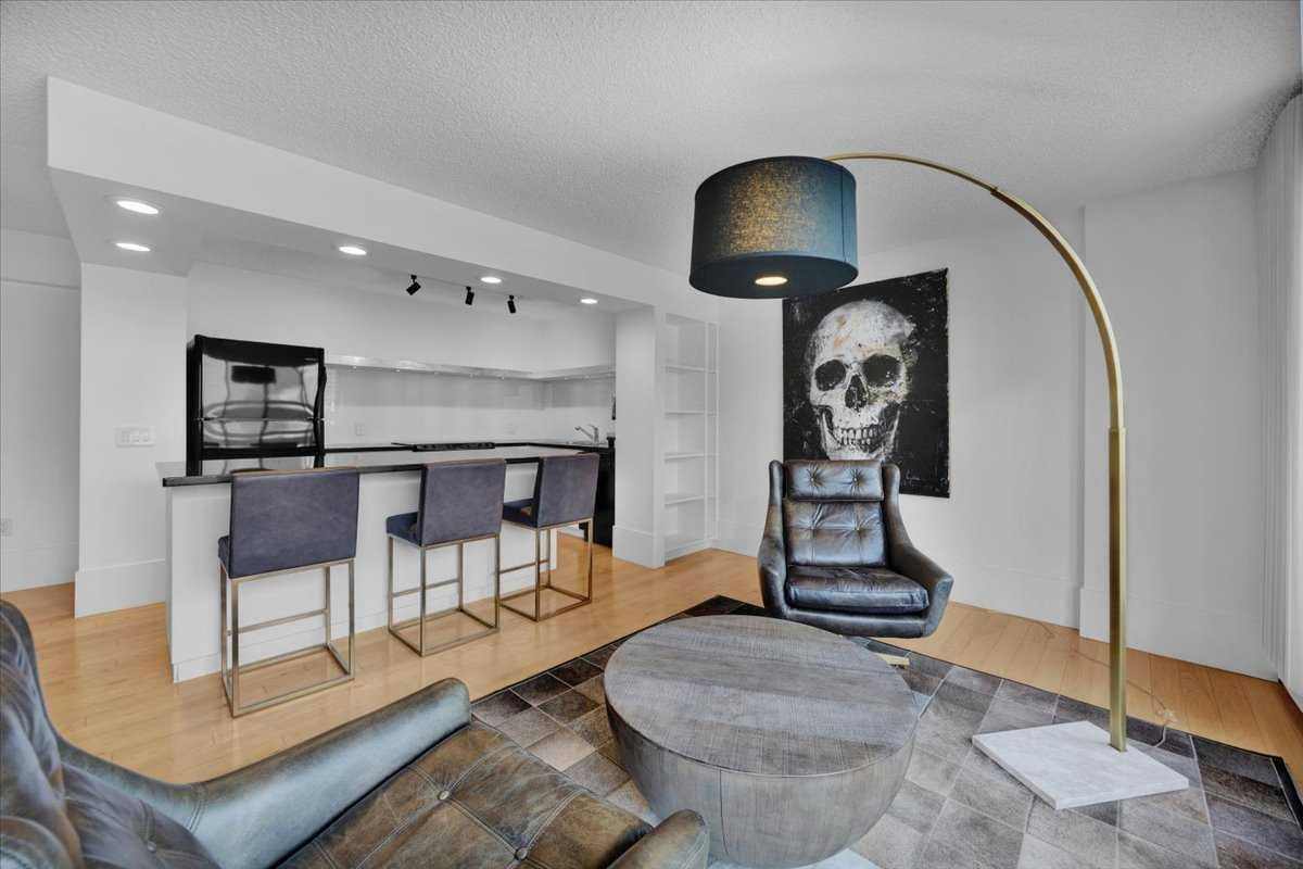 801-718 12 Avenue SW, Calgary, AB, T2R 0H7