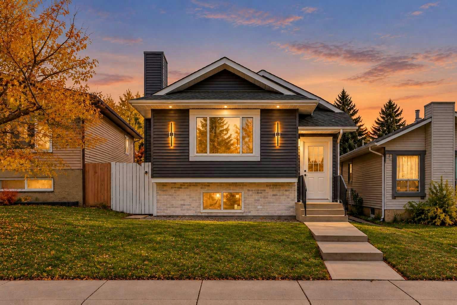28 Sandstone Hill NW, Calgary, AB, T3K 2W7