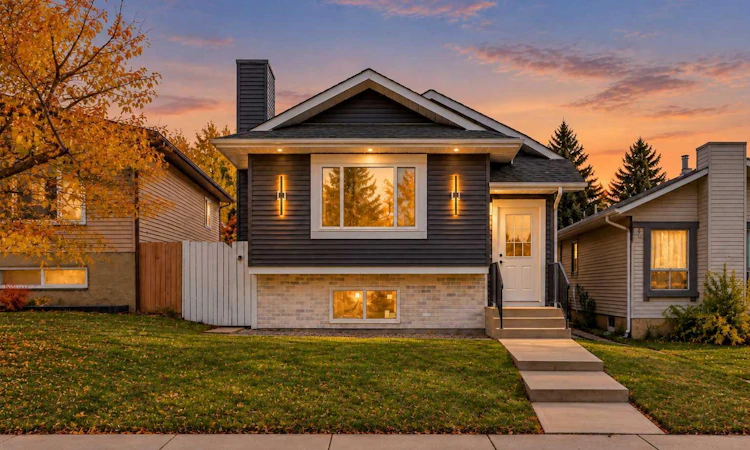 28 Sandstone Hill NW