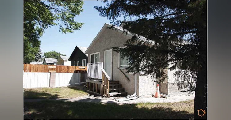 305A 12c Street N, Lethbridge, AB, T1H 2M8 - 2