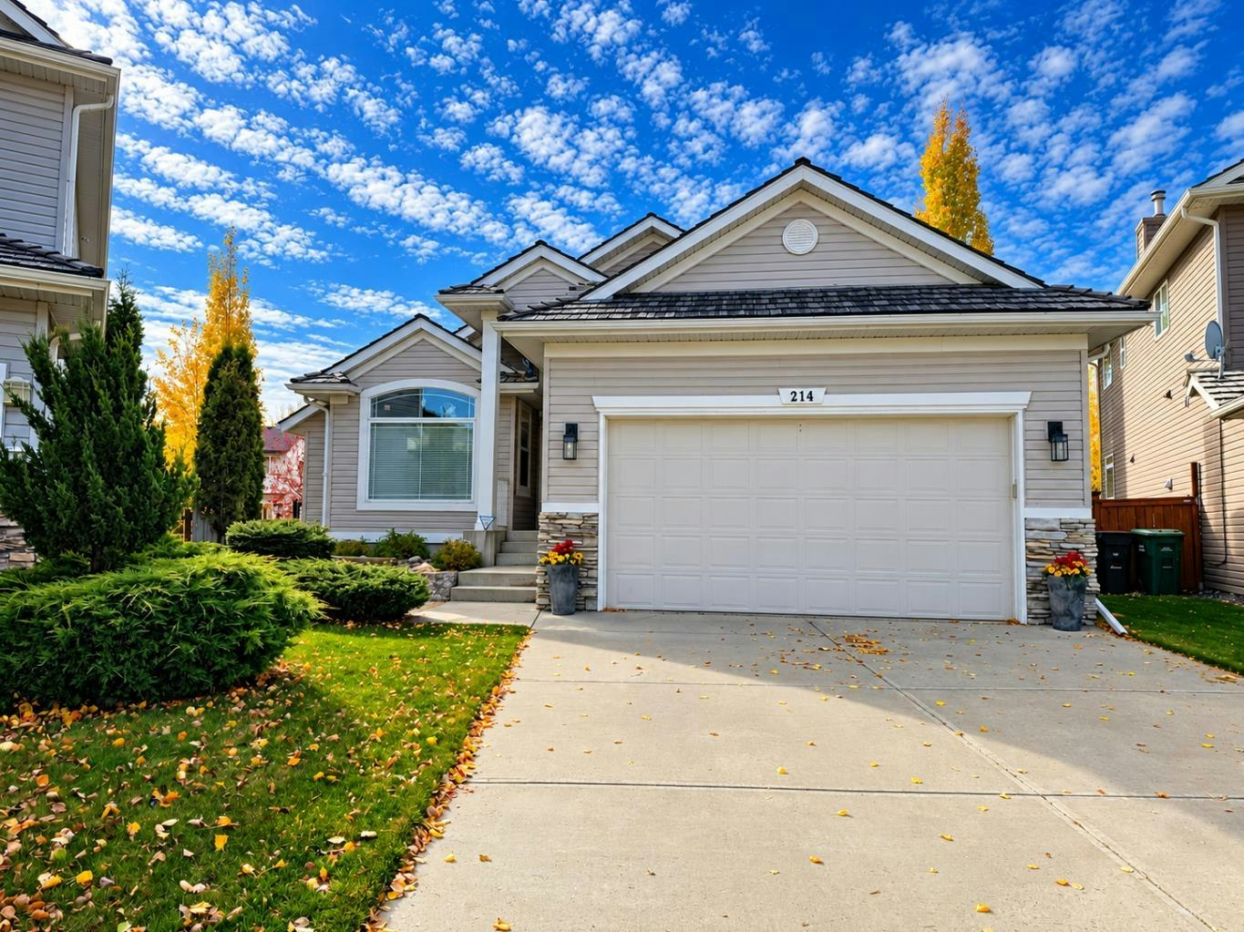 214 Douglas Glen Gardens SE, Calgary, AB, T2Z 3S9