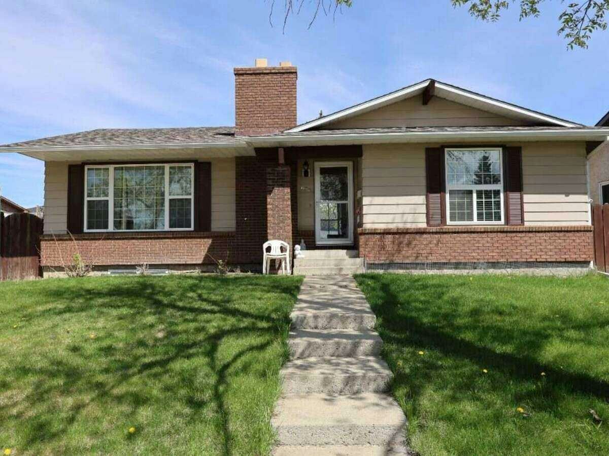 636 Whitehorn Way NE, Calgary, AB, T1Y 1Y4