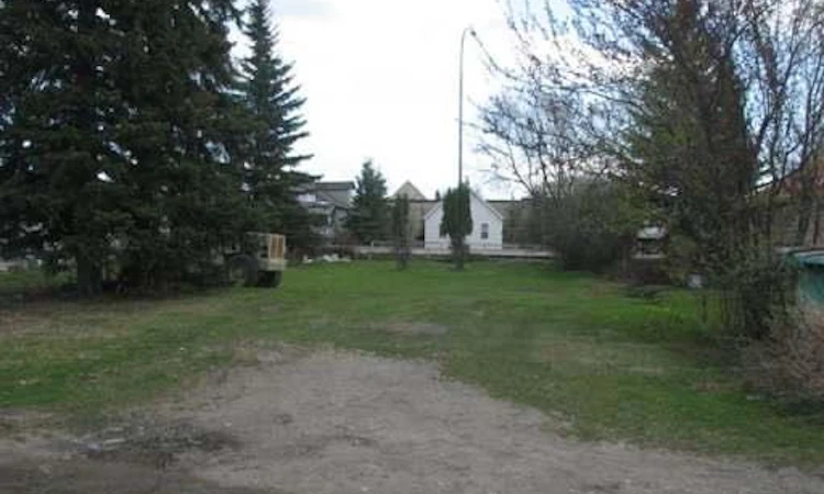 5328 4 Ave