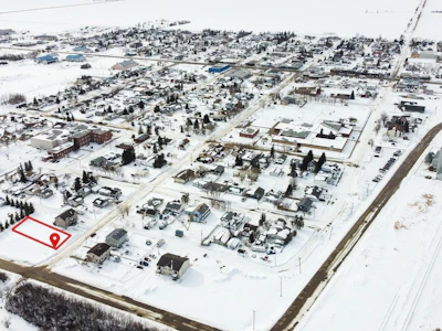 305 1st Se - 3