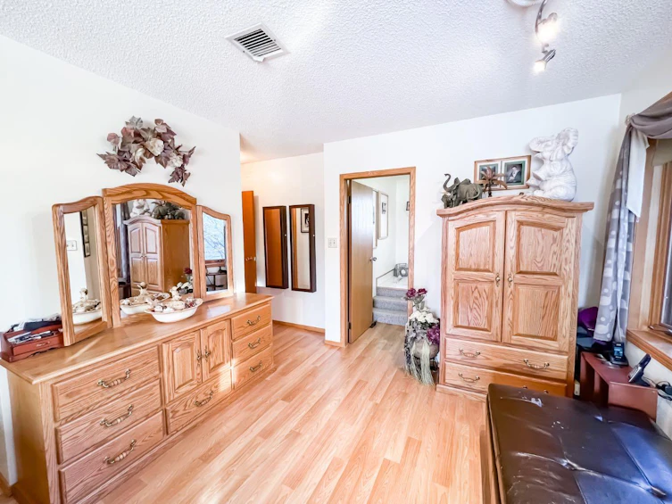 4816 3 Street, Smoky River M.D., AB, T0H 1G0 - 16