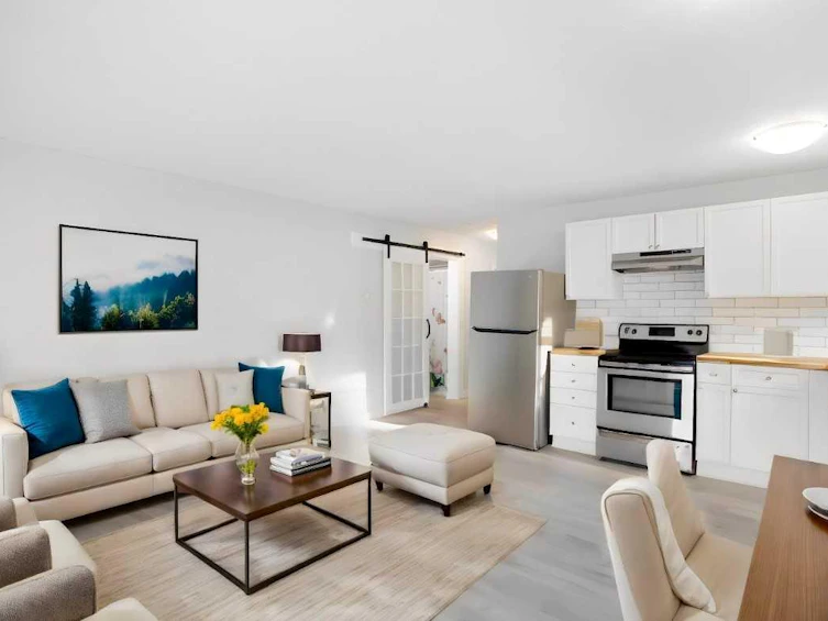 202-2117 16 Street SW, Calgary, AB, T2T 4E5