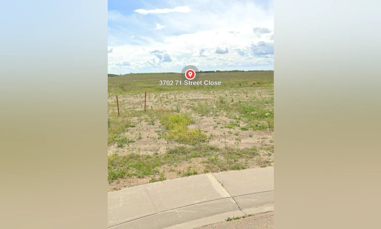 3702 71st. Close