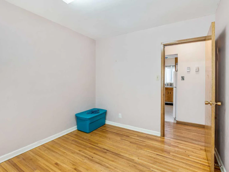 1009 17 Street N, Lethbridge, AB, T1H 3E3 - 9