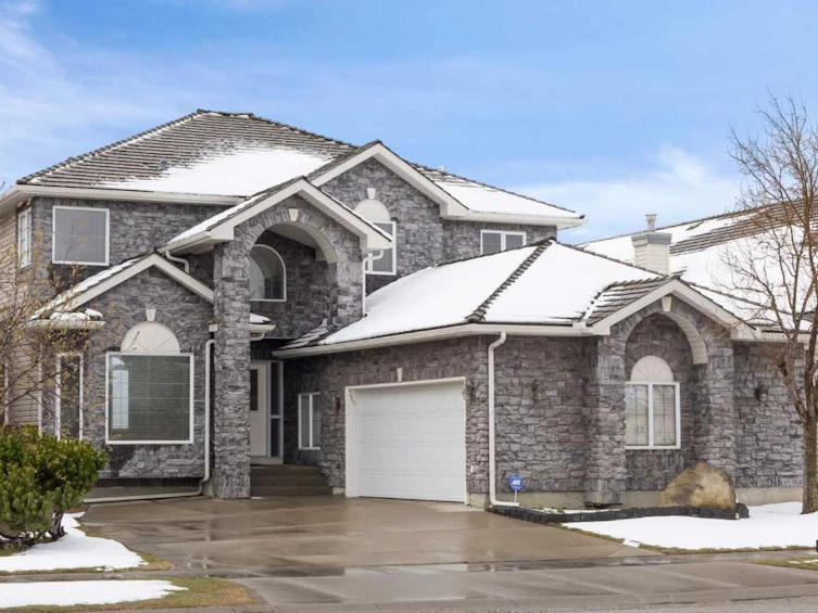 315 Rocky Ridge Drive NW, Calgary, AB, T3G 4P4